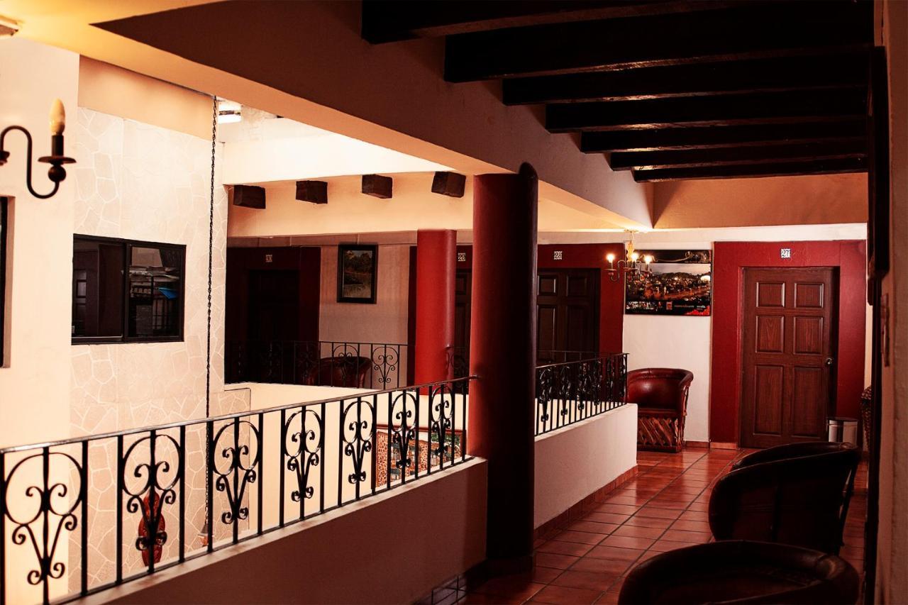 Hotel El Carmen, Morelia Extérieur photo