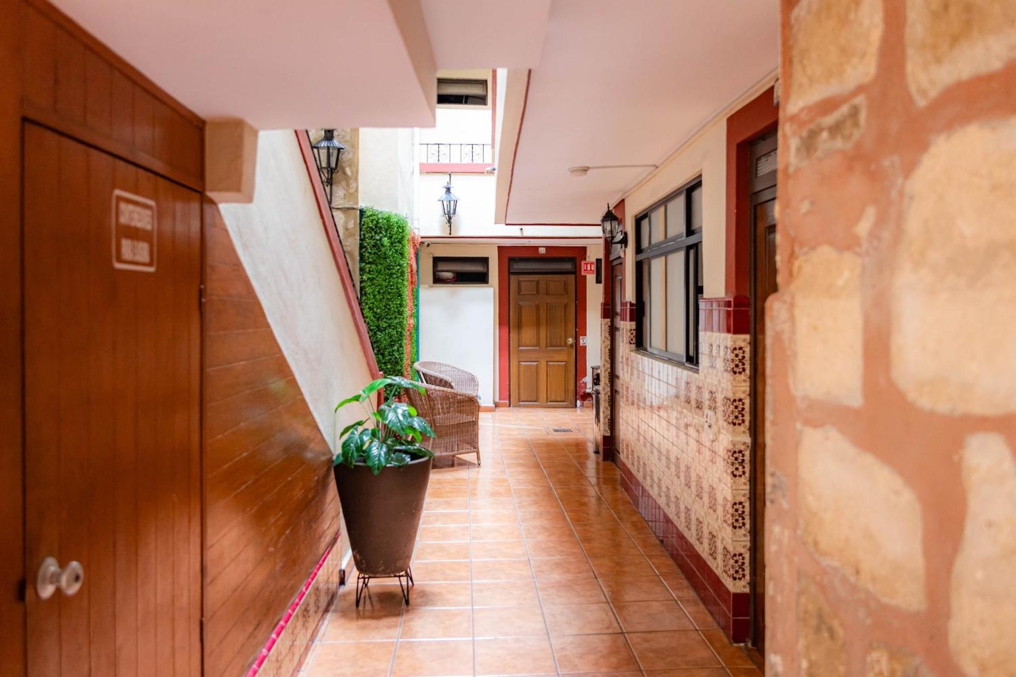 Hotel El Carmen, Morelia Extérieur photo