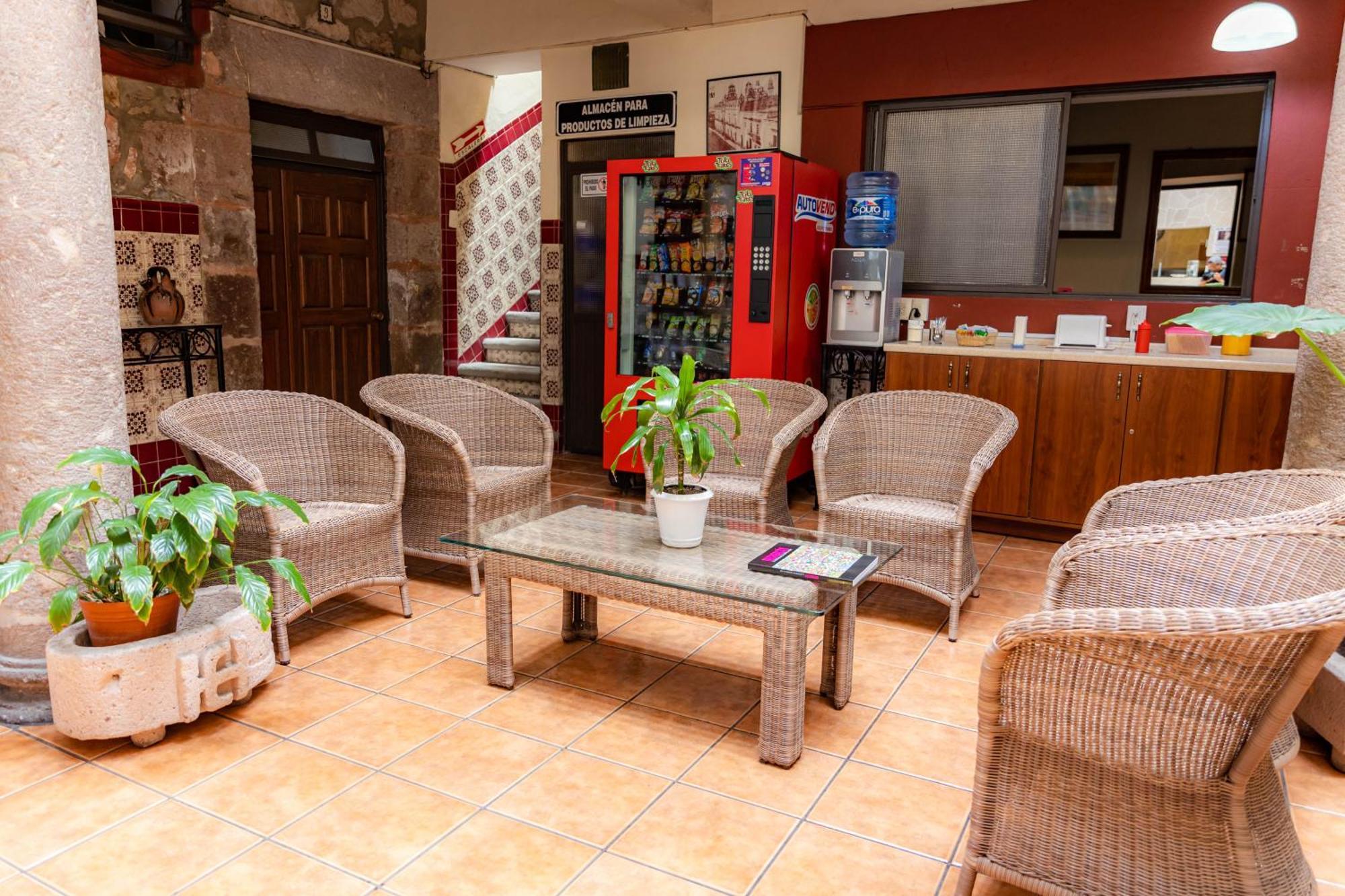 Hotel El Carmen, Morelia Extérieur photo