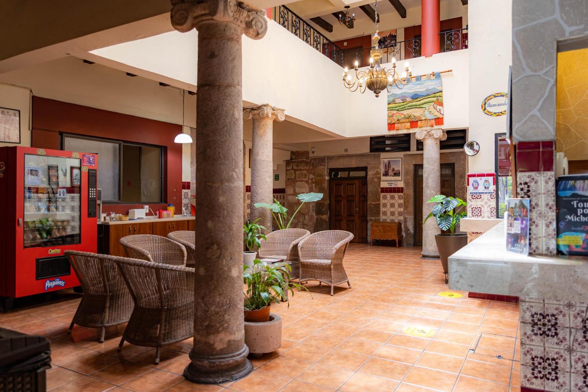 Hotel El Carmen, Morelia Extérieur photo