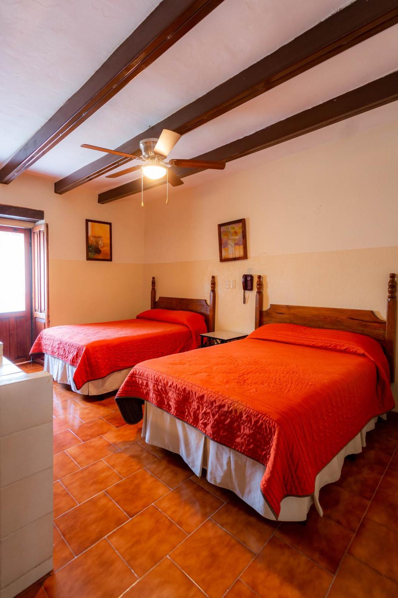 Hotel El Carmen, Morelia Extérieur photo