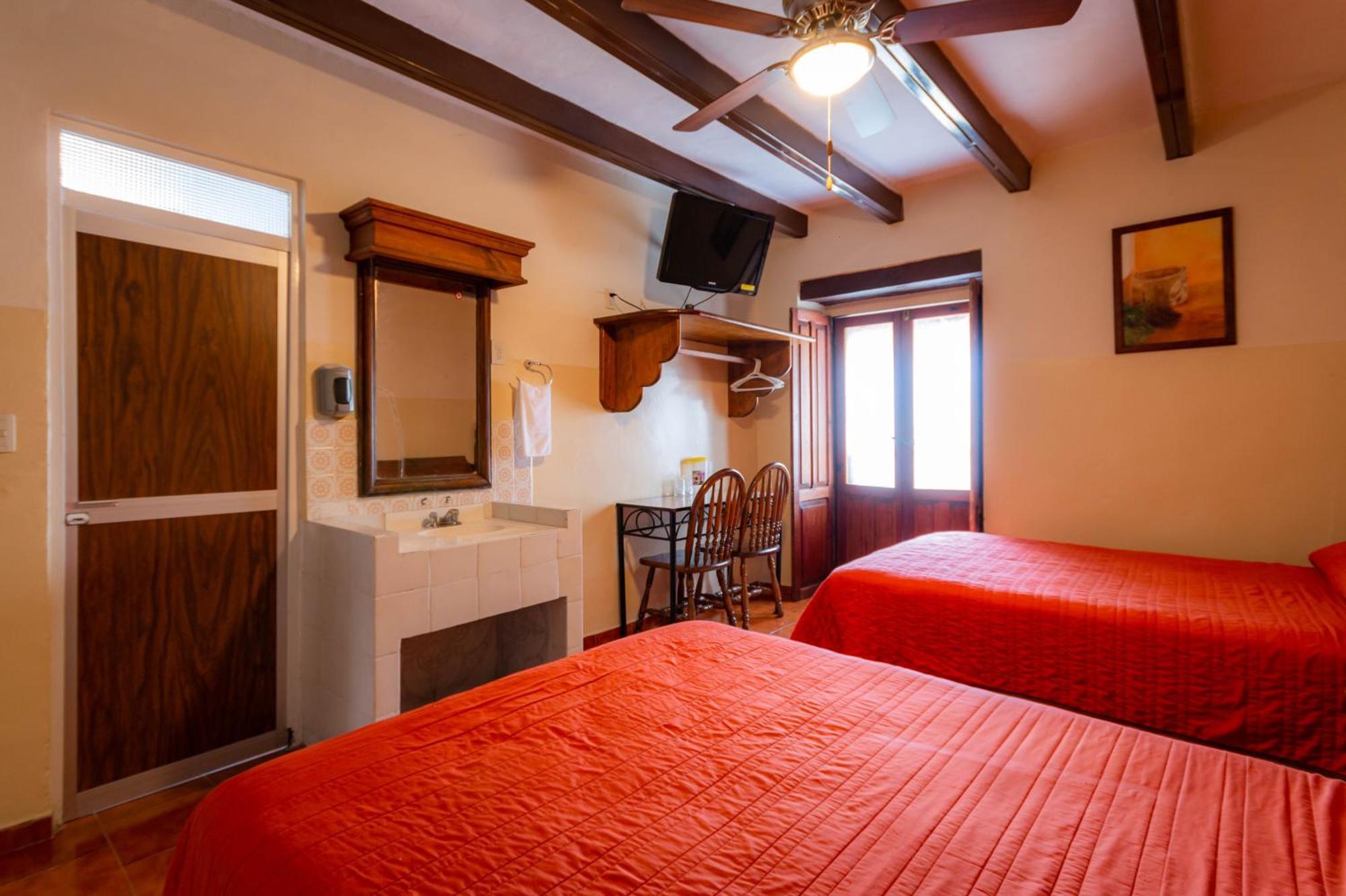 Hotel El Carmen, Morelia Extérieur photo