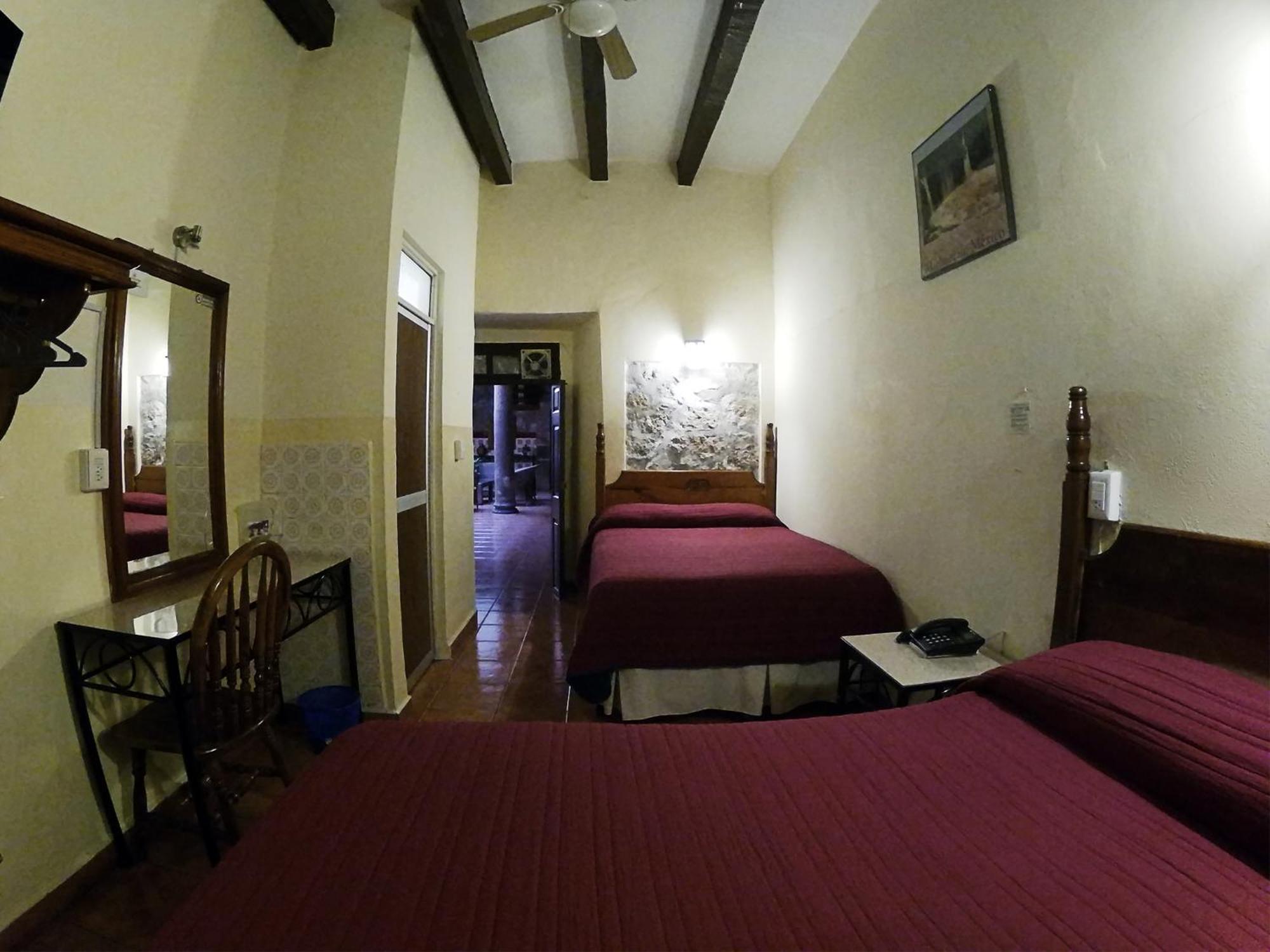 Hotel El Carmen, Morelia Extérieur photo